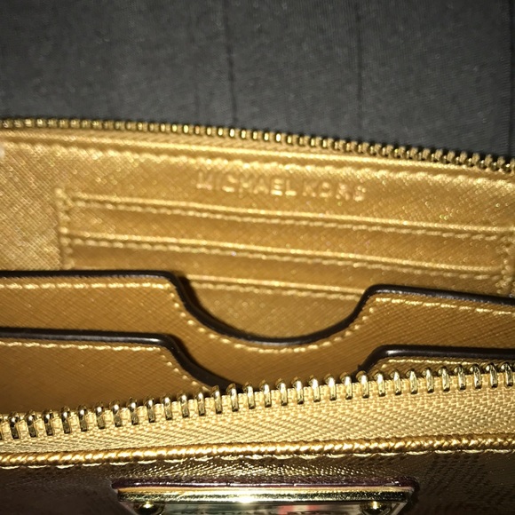 MICHAEL KORS wristlet wallet - Picture 4 of 4